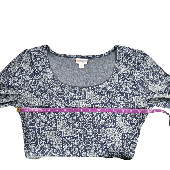 | Lularoe | Blue White Floral Pattern Flowy Knee Length Sleeve Crew Neck Dress - Picture 7 of 11